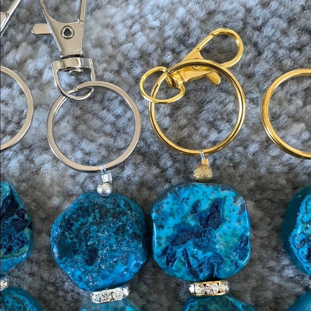 Blue agate stone keychain - Picture 6 of 7
